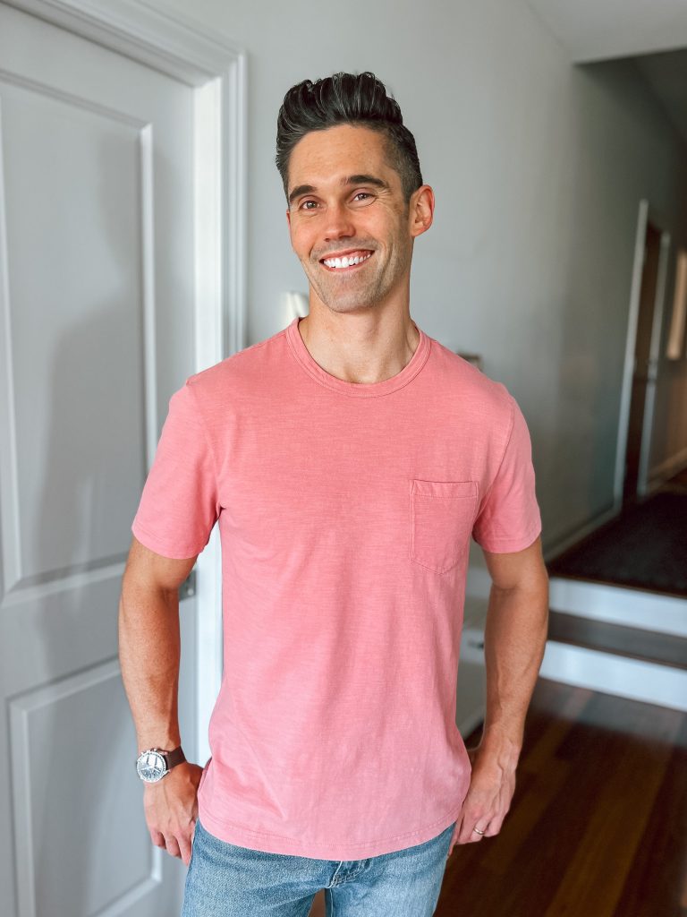 Faherty Summer Pocket tee Faherty Sunwashed Pocket tee