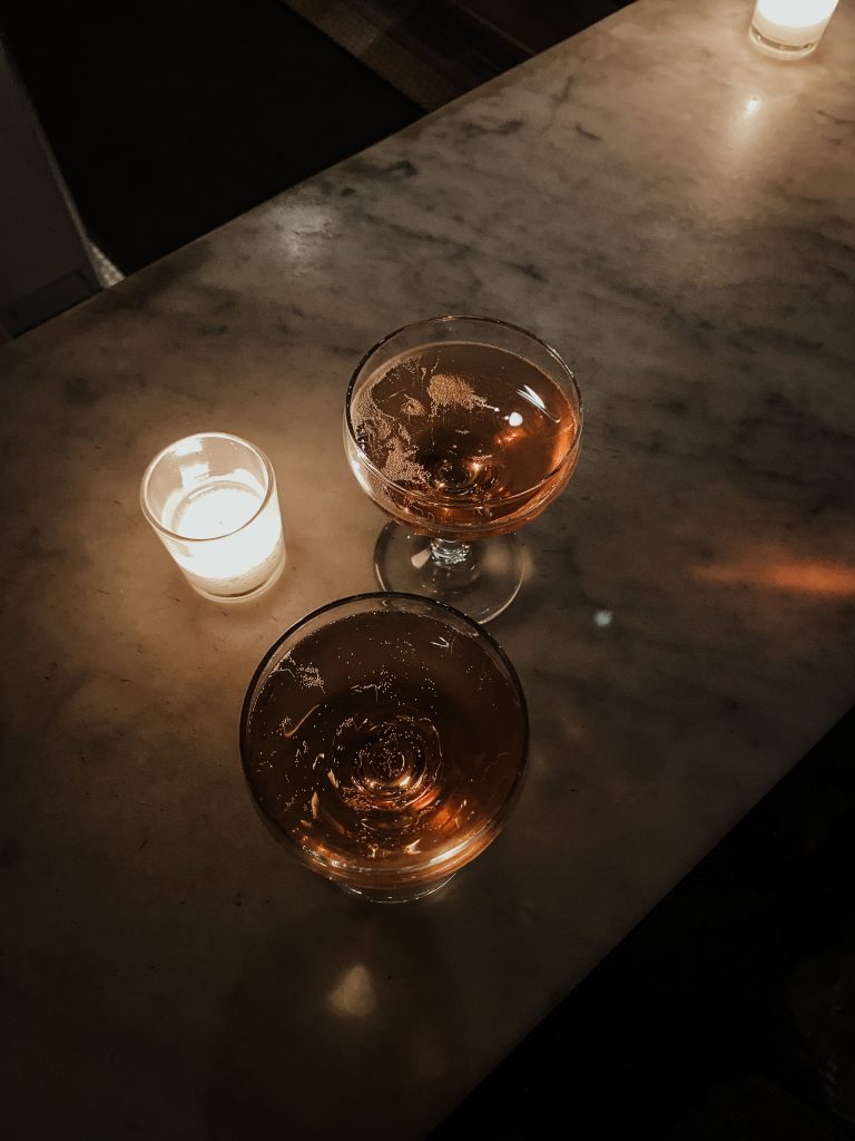 Where to eat at the bar in Chicago Where to eat at the bar in Chicago